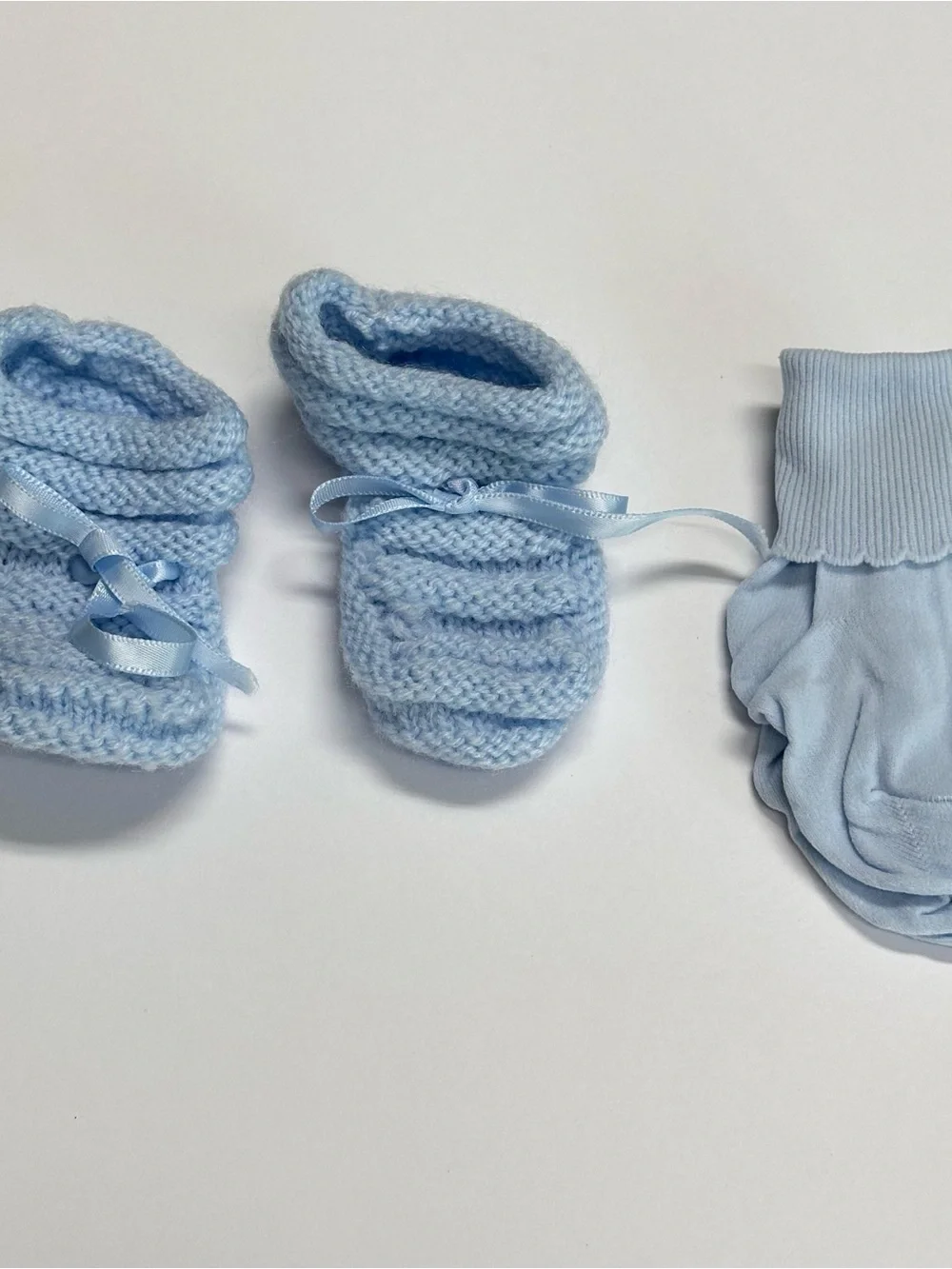 VTG Lot/12 NB Baby Cuff & Ankle Socks and Booties and Headband with Flower Trim